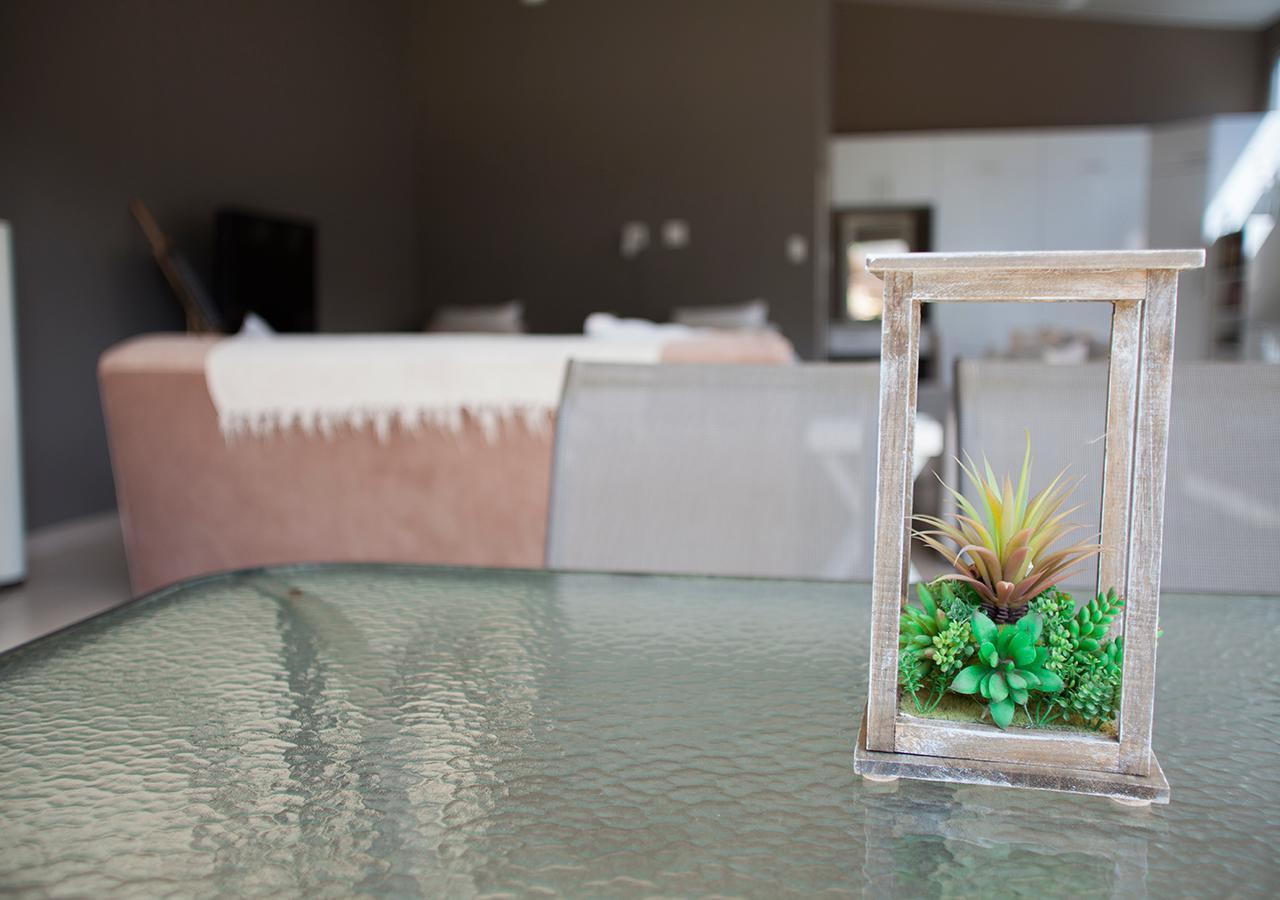 Rnb'S Studio Apartment Windhoek Exterior photo